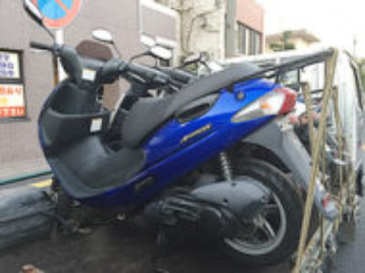 足立区興野で原付二種バイクのスズキ アドレス110 ブルーを無料で引き取り処分と廃車手続き
