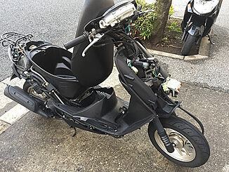 東京都中央区で無料で引き取りした原付バイク ホンダ Dio(ブラック)