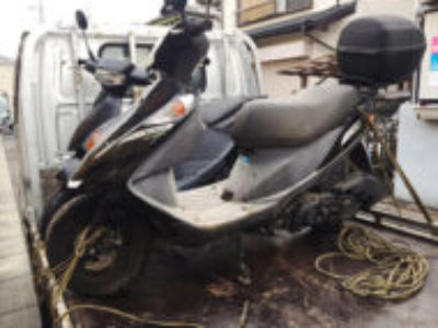 東京の葛飾区高砂で原付バイク アドレスV125(ブラック)の引き取りと処分・廃車を無料で行いました！