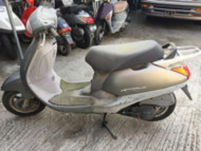 三郷市戸ヶ崎で原付バイクのホンダ リード50 シルバーを無料で引き取りいたしました