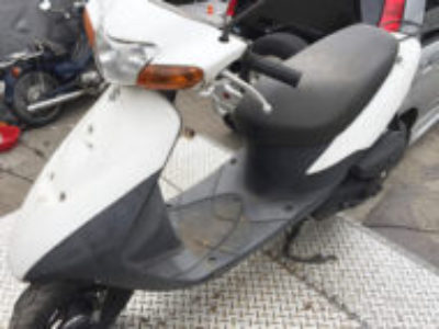 千代田区丸の内で原付バイクのレッツ2を無料で引き取り処分と廃車