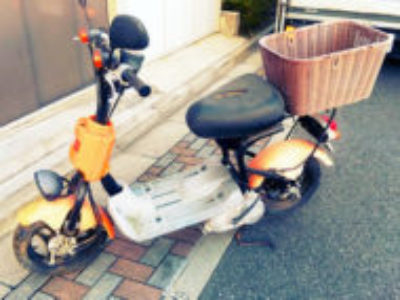 浦安市日の出で原付バイクのスズキ チョイノリSS(オレンジ・後部カゴ付)を無料引き取り
