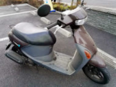 南区相模大野7丁目で原付バイクのスズキ レッツ4(茶色)を無料処分と廃車