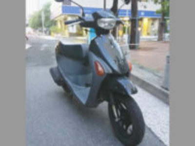 東京都品川区西品川で原付バイクのスズキ レッツ4の引き取りと処分を無料でしました！