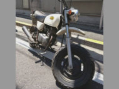 品川区二葉(東京)にある原付バイク ホンダ エイプ50の引き取りと処分を無料で行いました！
