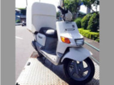 東京都足立区千住寿町で原付バイクのヤマハ ギア 大型リアボックス付を無料引き取り処分！