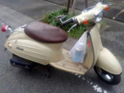 昭島市玉川町5丁目で原付バイクのヴェルデ を無料で引き取り処分