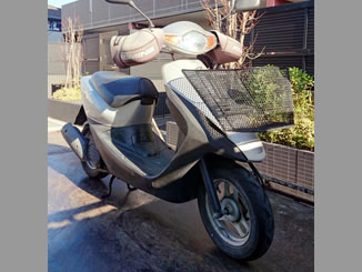 越谷市南越谷で無料で引き取り処分をした原付バイクのホンダ スマートDio シルバー カゴ+ハンドルカバー付き