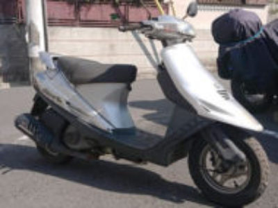 練馬区高松で原付バイクのスズキ アドレスV100 タイプSを無料で引き取り処分と廃車手続き代行