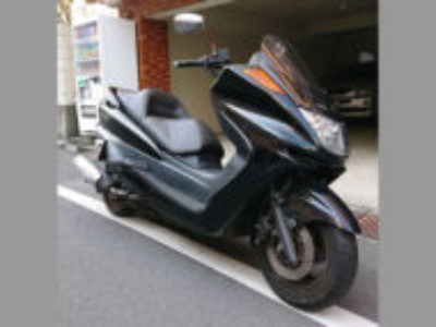 東京都渋谷区広尾にて250ccバイクのマジェスティCの引き取り処分と廃車を無料でしました！