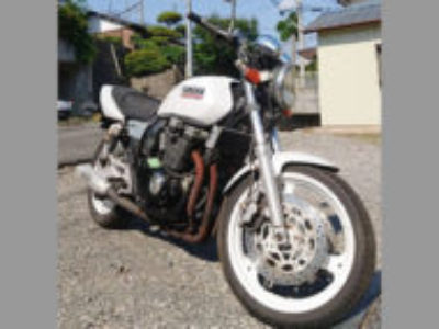 八王子市片倉町で400ccバイクのヤマハ XJR400を無料で引き取りと処分