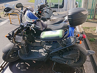 埼玉県上尾市原市で無料で引き取りと処分をしたホンダの原付バイク ズーマー FI