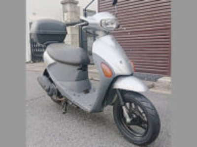 蕨市塚越7丁目で原付バイクのスズキ レッツ4 シルバーを無料引き取りと処分