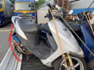 新座市本多で原付バイクのスズキ ZZ  ソニックシルバーメタリックを無料引き取りと処分