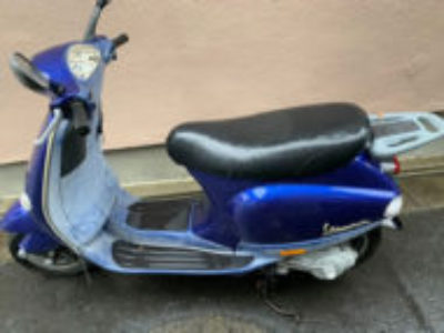 東京の江戸川区上篠崎で原付バイク ピアッジオ ベスパ 50ET2の引き取り処分と廃車を無料で行いました！