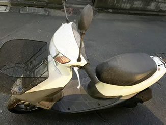 東京都板橋区栄町で無料で引き取り処分と廃車をしたホンダ ライブDio J シャスタホワイト