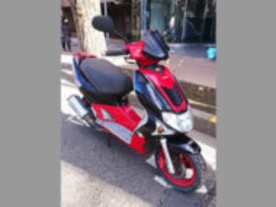 八王子市千人町3丁目で原付バイクのキムコ スーパー9Sを無料で引き取り処分