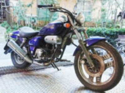 板橋区本町(東京)で原付バイクのホンダ マグナ50の引き取り処分と廃車を無料で行いました！