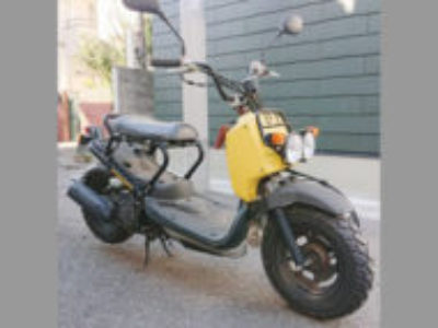 目黒区柿の木坂1丁目で原付バイクのホンダ ズーマー FIを無料引き取り処分と廃車