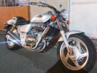 市川市宝2丁目で250ccバイクのVツインマグナを無料で引き取りと処分