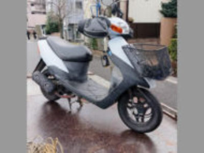 戸田市中町で原付バイクのスズキ レッツ2 STD ソリッドスペシャルホワイトNo.2を無料引き取りと処分