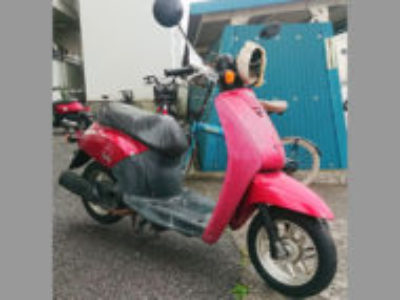 足立区中央本町で原付バイクのホンダ トゥデイ(カバー破損)を無料で引き取り処分しました！