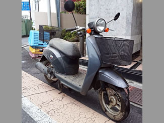 戸田市下戸田で無料で引き取り処分と廃車をした原付バイクのホンダ トゥデイ トーラスグレーメタリック
