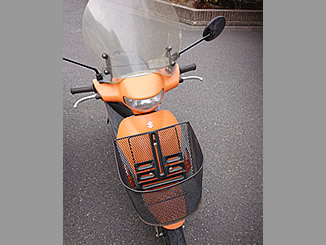 町田市で無料で引き取り処分した原付バイク レッツ4 大型シールド付き(エンジンかからず)