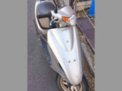 東京都江戸川区にある原付バイク スマートDio クリアシルバーメタリックを無料で引き取り処分！